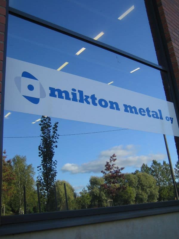 Koneistamon julkisivu
