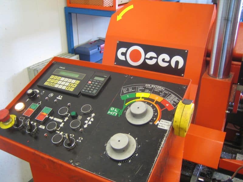 Cosen NC-sahan ohjauspaneeli